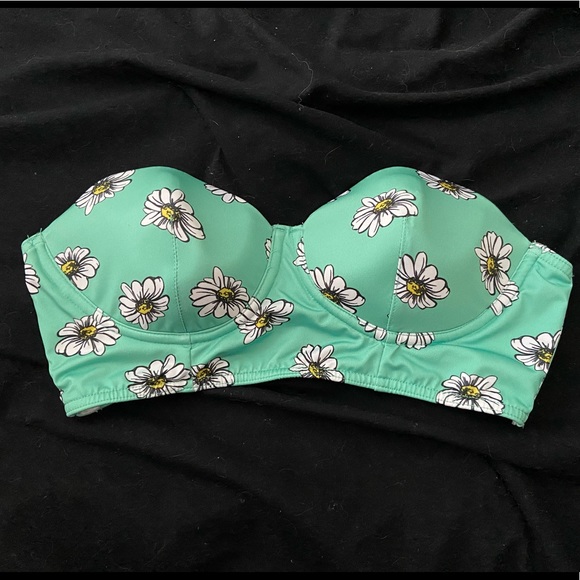 Modcloth Other - (CLOSET CLOSING FINAL SALE) NWOT ModCloth Vacation Daisies Strapless Bikini